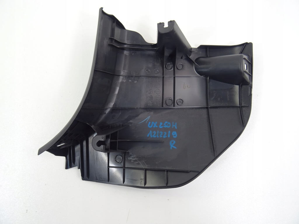 Lexus ux 250h защита накладка порог обшивка правая 62111-76020 в Украине