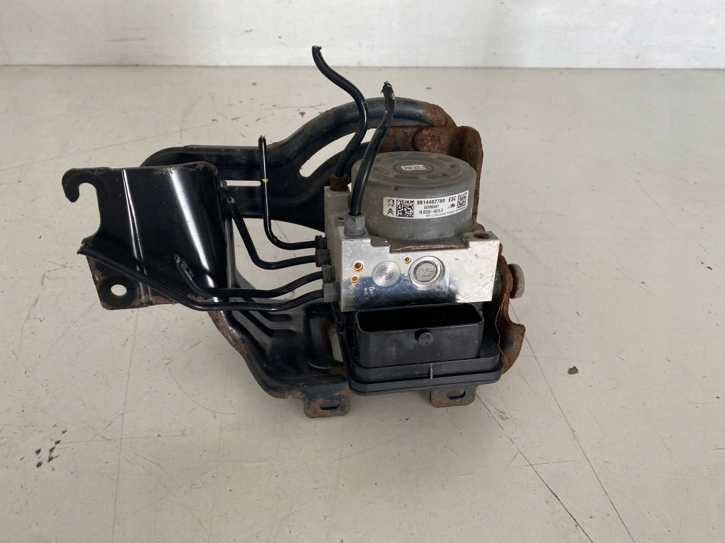 Купить Насос тормозная abs peugeot 2008 i 208 citroen c4 catus eu