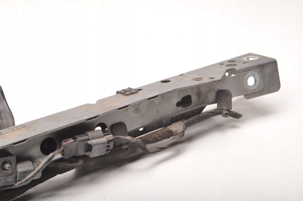 Opel astra j підсилювач передні засувка верхній z179 Київ