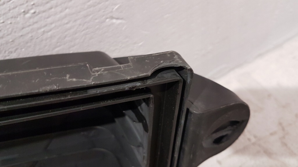 Купити Корпус фільтра повітря bmw f20 114i 116i 118i