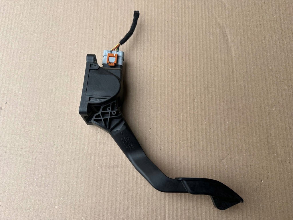 Peugeot 207 рестайлінг  1.4 8v педаль газу європа 9671433680 Оригінал