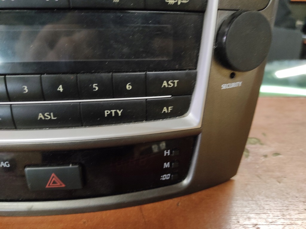 фото №5, Lexus is 220 радіо заводський панель обігріву кондиціонера