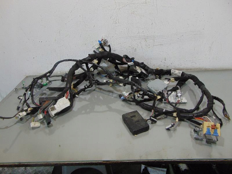 фото №1, Жгут электропроводка renault 240184358s