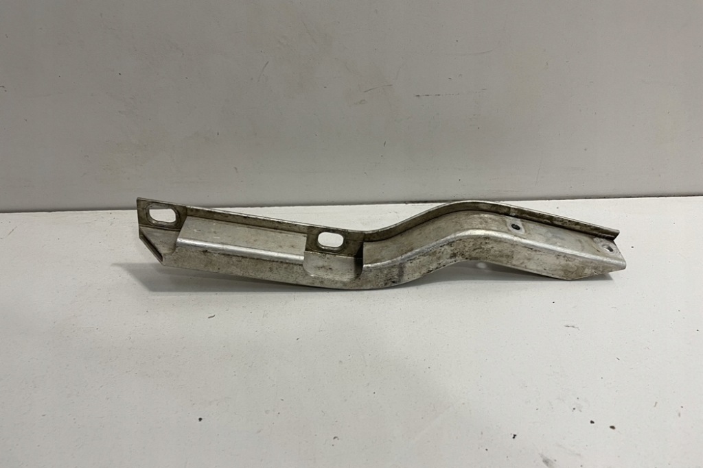 фото №1, Кронштейн радиатора bmw 5 f10 7583120 2011