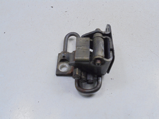 фото №1, Skoda superb i 3u4 петля дверь перед левый нижний