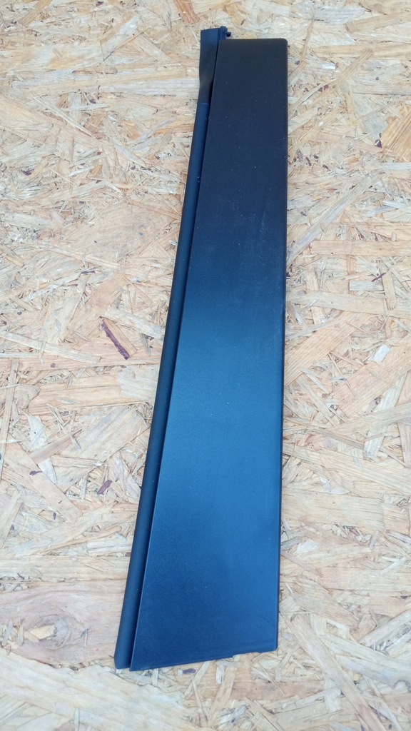 фото №1, Toyota corolla cross молдинг дверь левый задняя