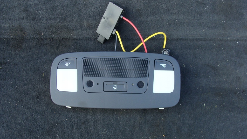 фото №1, Лампа потолочный audi a3 8v cabrio 8v7947135aa