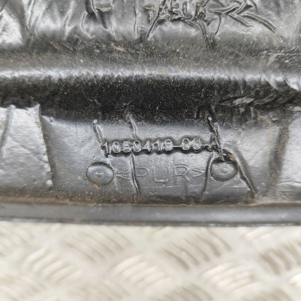 фото №6, Tesla model s 2018 перед сторона ліва молдинг / накладка na крила передній