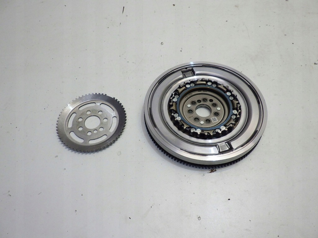 фото №1, Bayon i20 1.0 t-gdi 22r колесо маховик 23200-07510