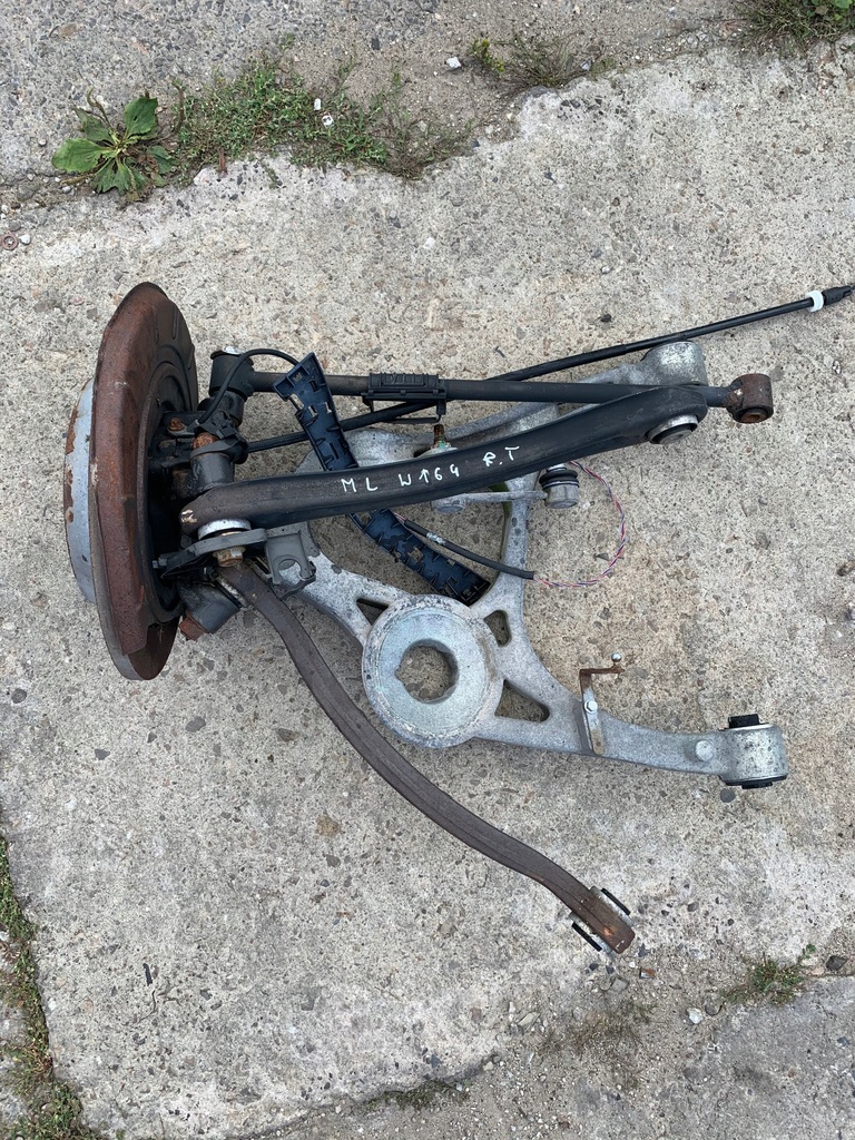 фото №1, Mercedes ml w164 w251 поворотний кулак важіль права задня