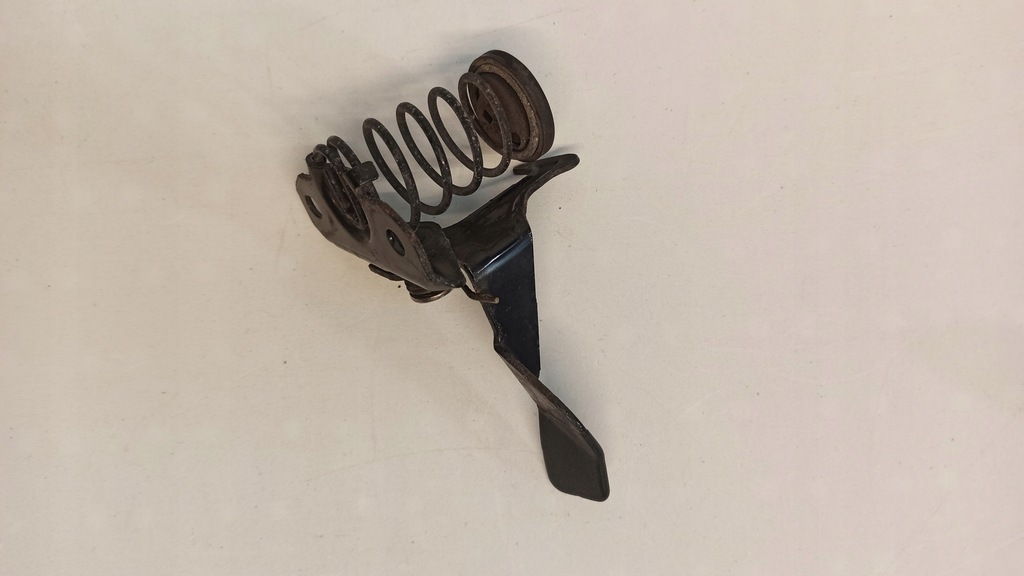 фото №1, Засувка капот infiniti g37