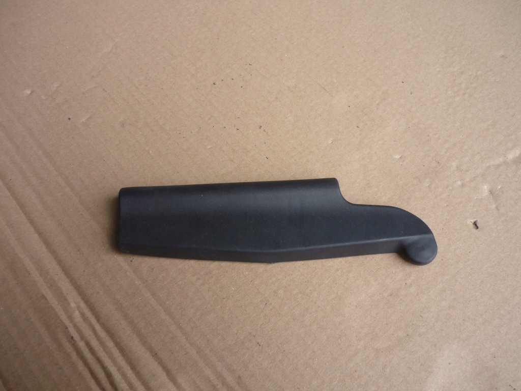 фото №1, Защита петля крышки задняя a4 b6 sedan 8e5971821