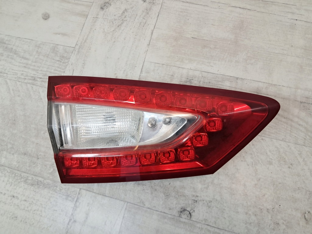 фото №1, Ford mondeo v лампа лівий задня задня led w кришка кришки ds73-13a603-ce
