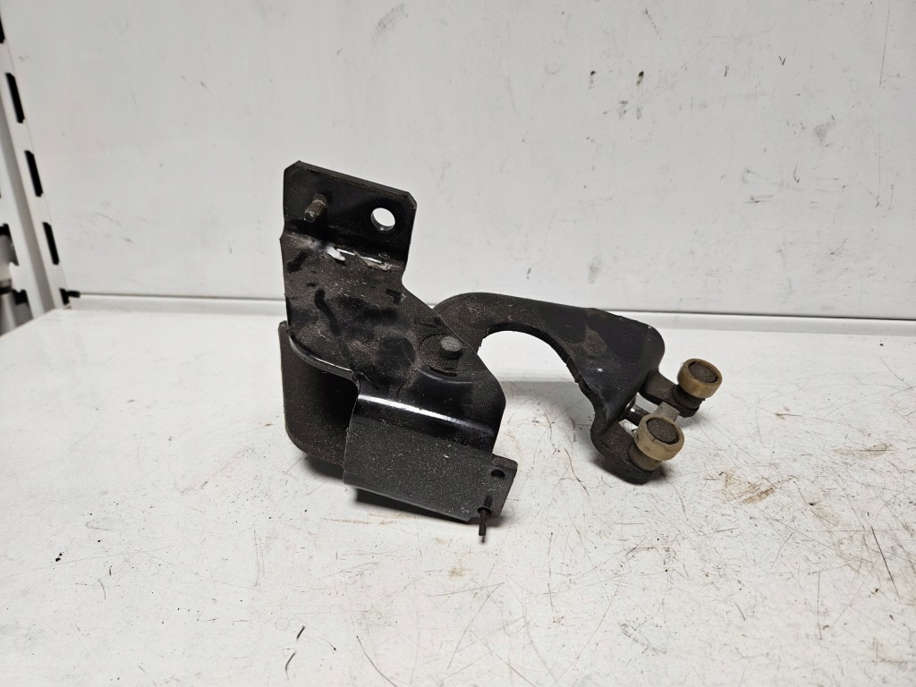 Купити Ролик двері розсувних підрамник середній citroen jumpy 2 expert 2 scudo