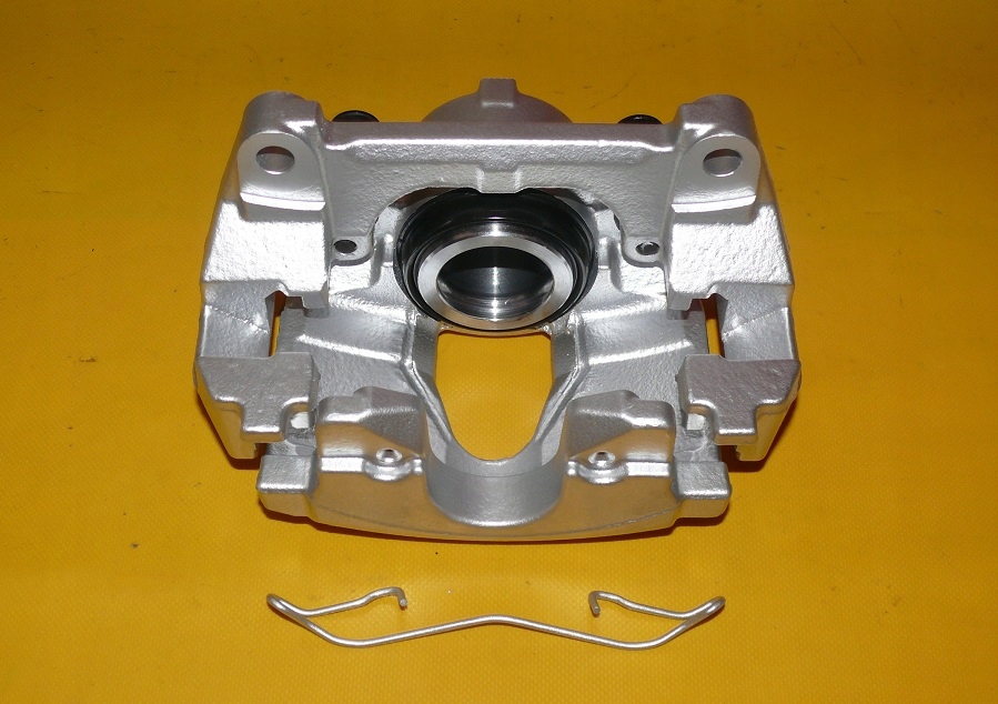 фото №3, Супорт правий перед renault megane scenic ii 300/24