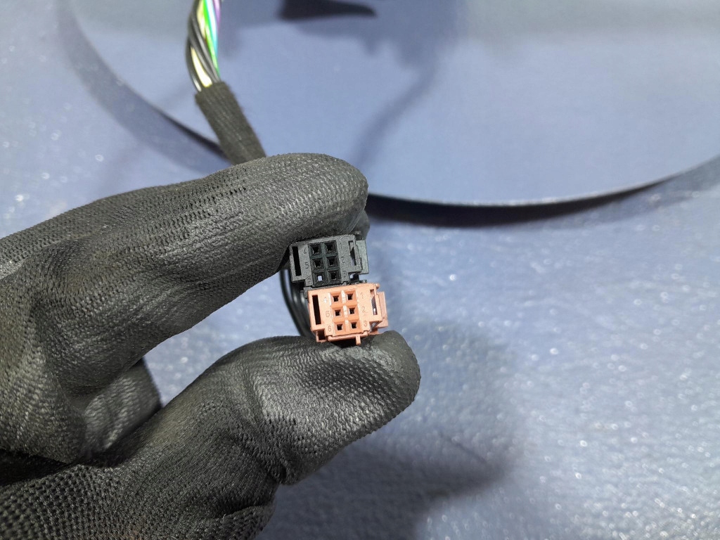 Купить Peugeot 208 1 рестайлинг  зеркало правое 11 pin