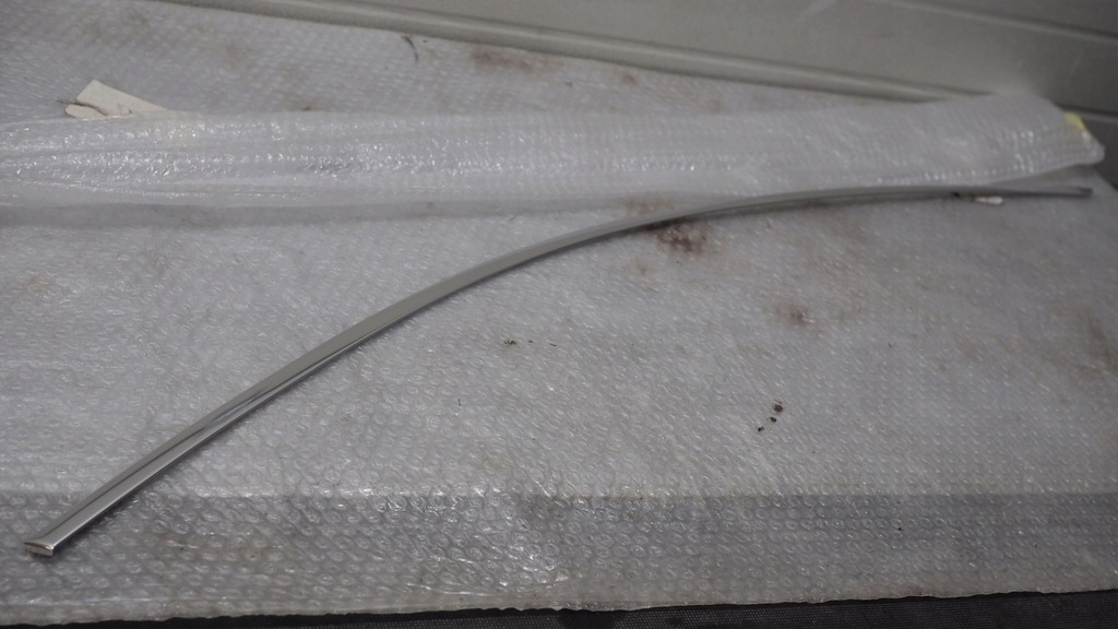 фото №1, Audi a4 b9 молдинг декоративна дах 8w0837644d