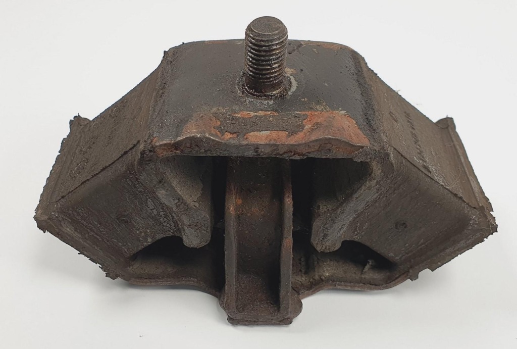 фото №1, Кронштейн подушка двигуна mercedes w124 a1242401218