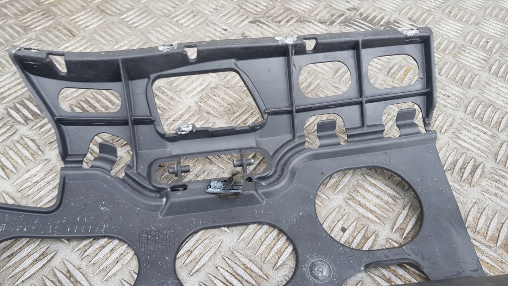 фото №9, Bmw e60 направляющая бампера левый перед