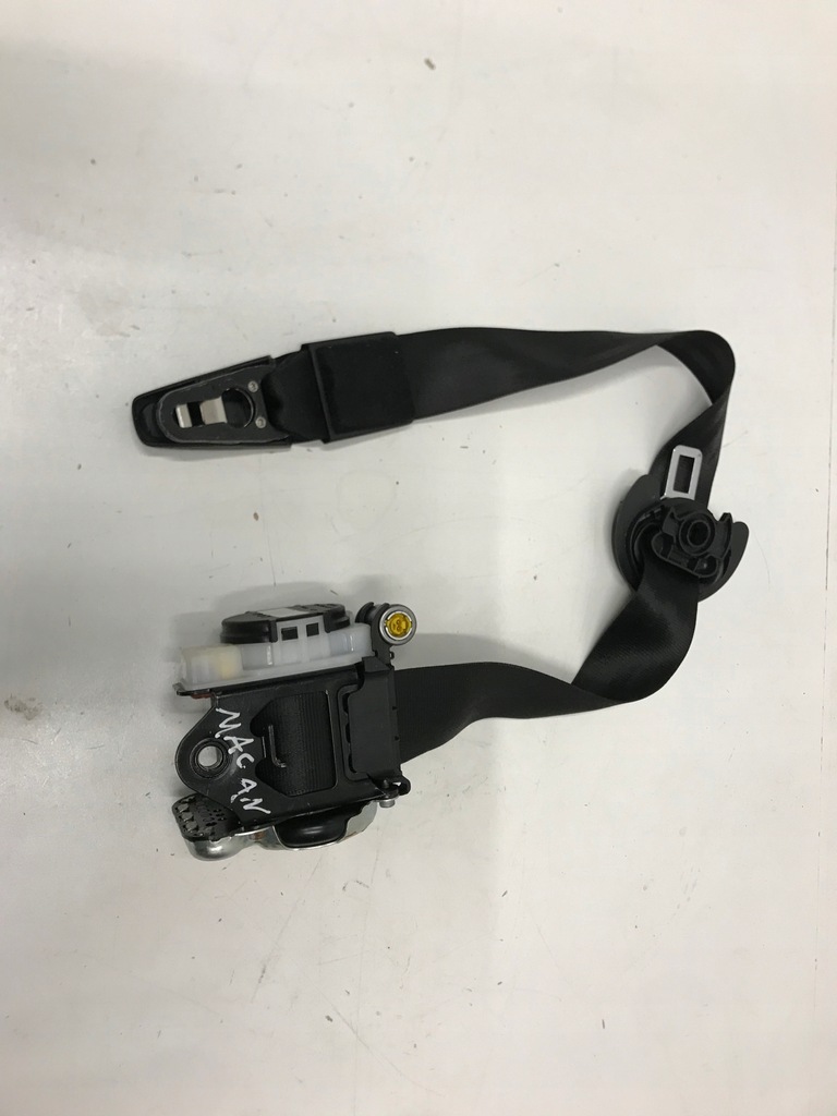 фото №1, Porsche macan pas безопасности перед левый