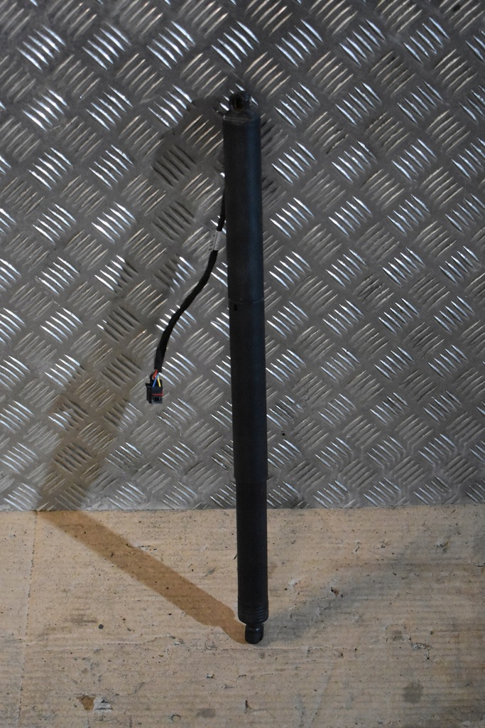 фото №1, Idealny привід кришки porsche macan 1