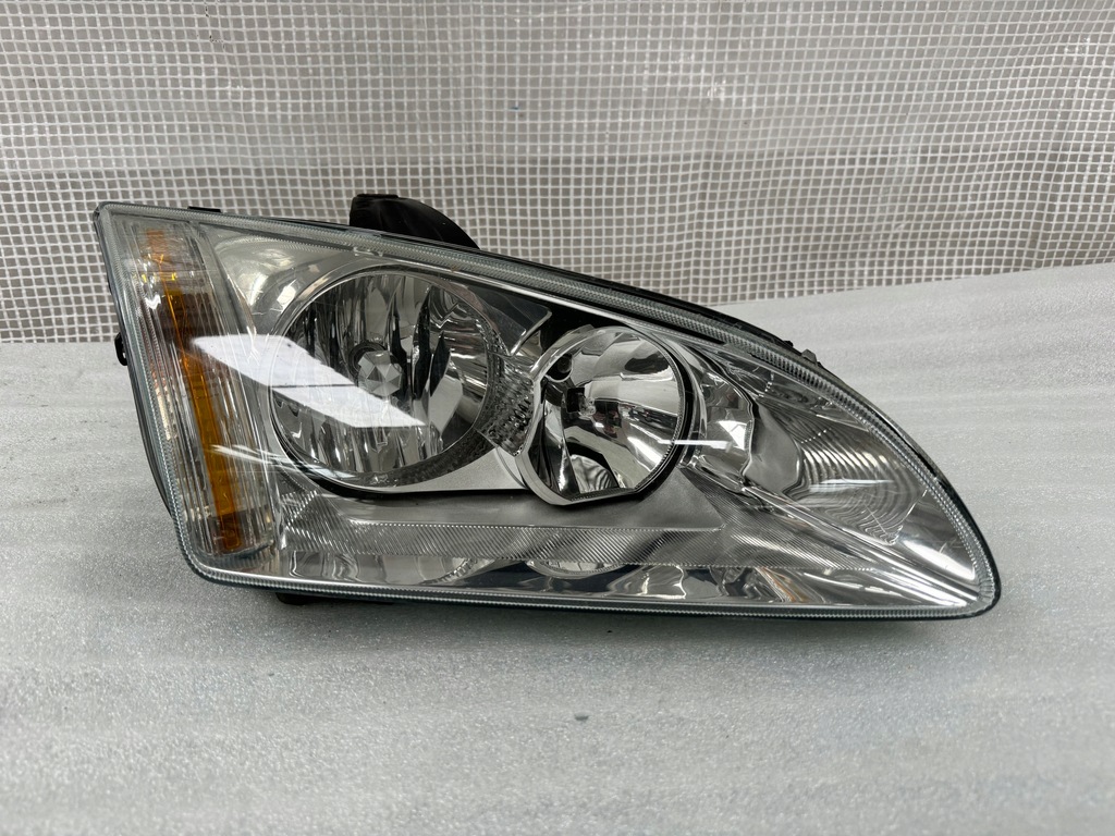 фото №1, Ford focus mk2 04-07 права лампа передня