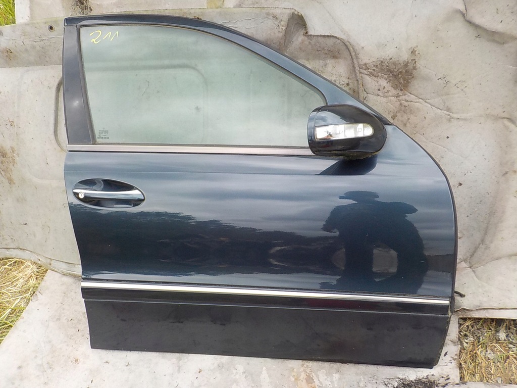 фото №1, Mercedes w211 дверь правый перед полный
