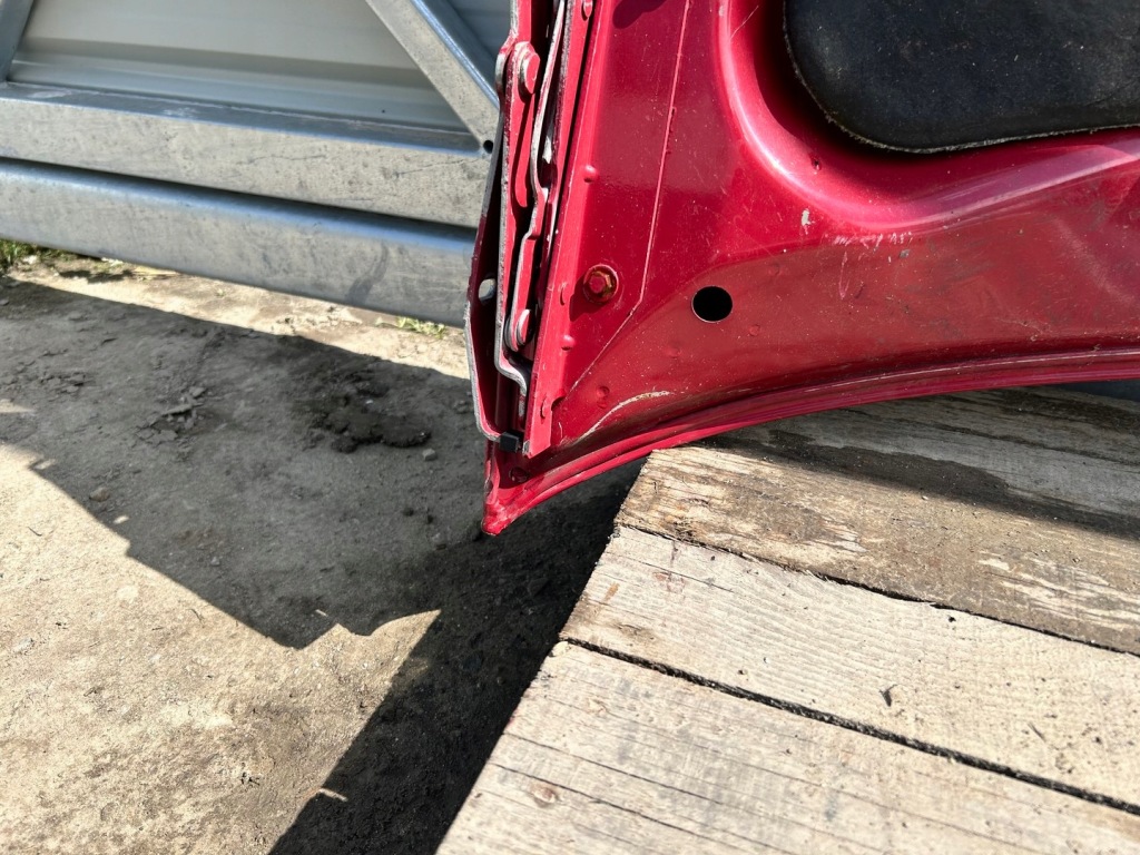 Капот кришка двигуна mercedes vito 638 Київ