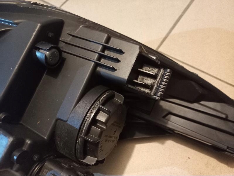 фото №9, Kia rio v 5 лампа левая передняя перед