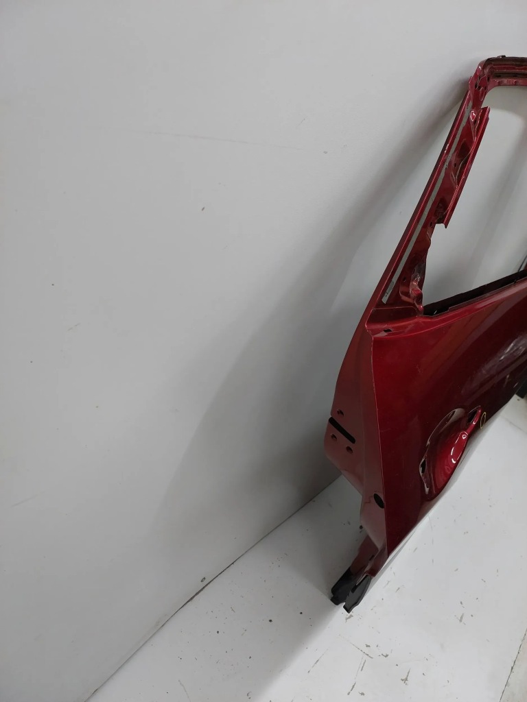 Mazda cx-30 2019 дверь задняя задняя правое  молдинг дверь Киев