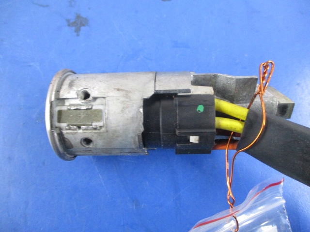 фото №5, Renault rapid express 84-96 1.6d замок запалювання колодка