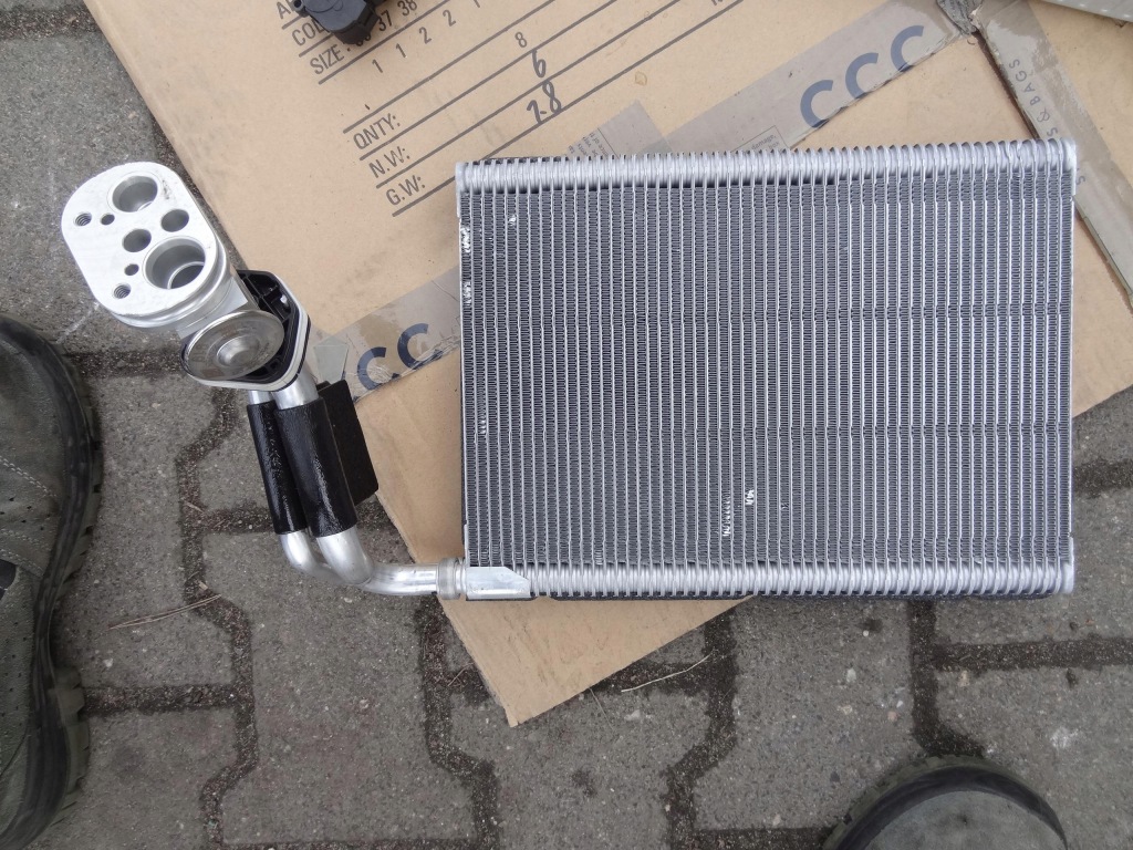 фото №1, Радіатор обігрівача bmw f10 f20 f30