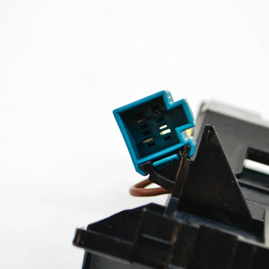 Mercedes-benz ml w163 пепельница передняя средняя a1638100530oryginalna с Разборки