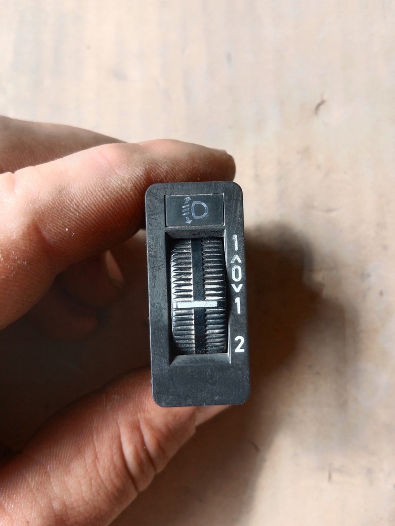 фото №1, Mercedes w126 кнопка регулювання рівня світла