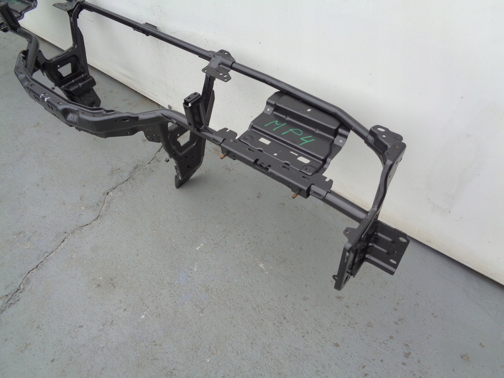 фото №4, Mercedes actros mp4 труба каркас pod панель