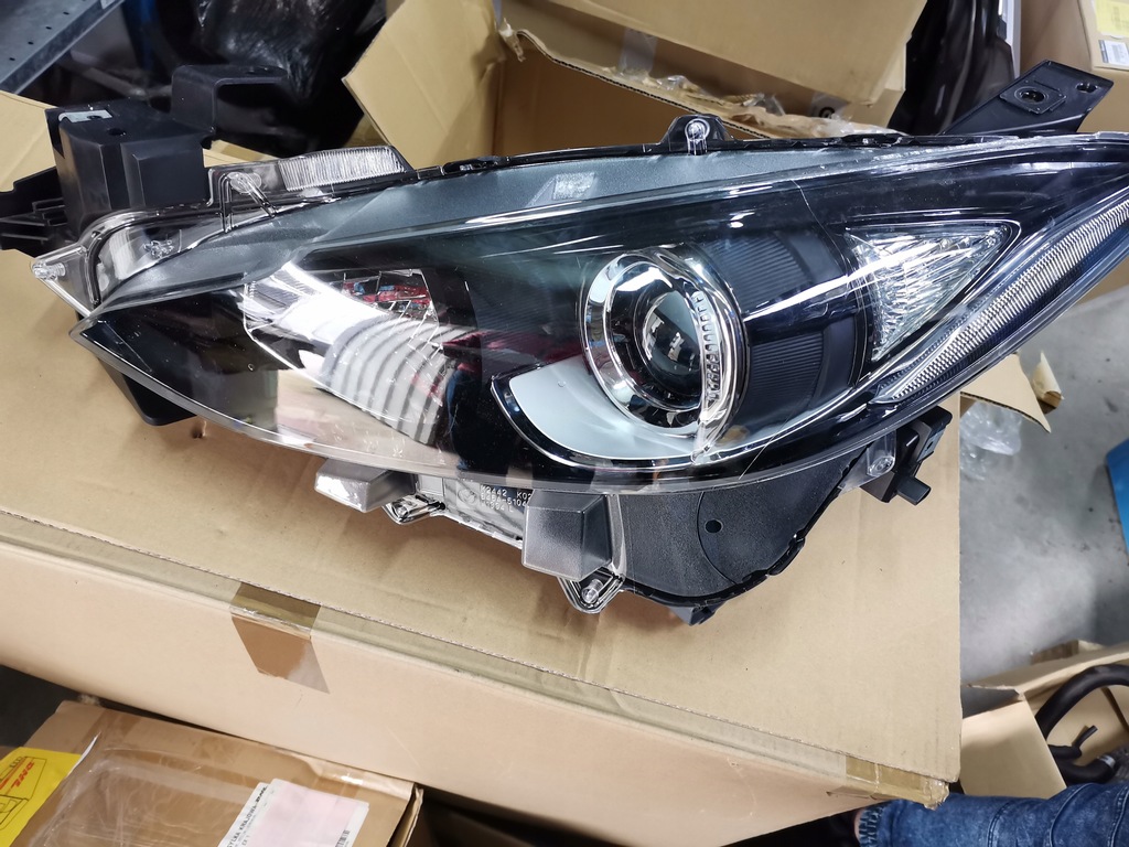 фото №1, Фара лівий mazda 3 bm лінза 13-16r.