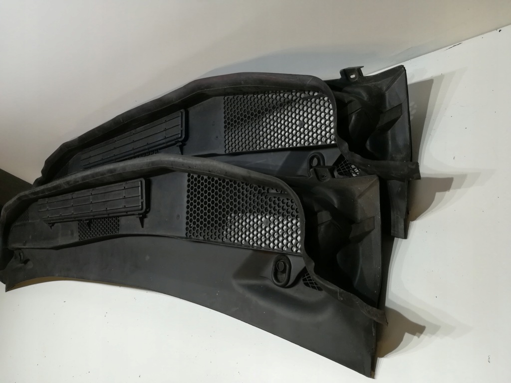 Накладка жабо жабо mercedes benz w169 Доставка