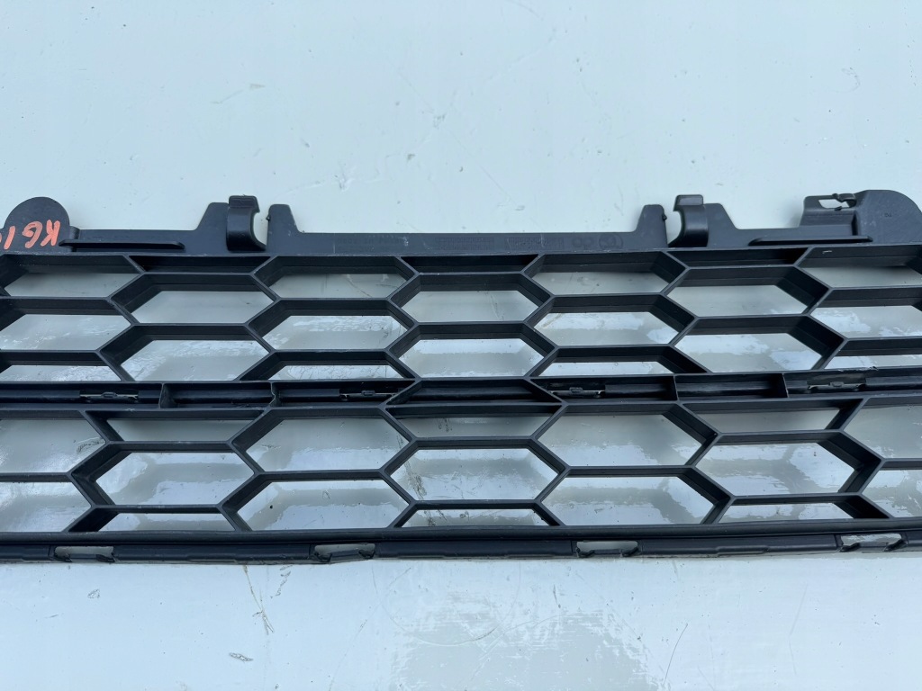 фото №11, Skoda superb 3 iii lift 19-24r решётка средняя бампера перед передняя