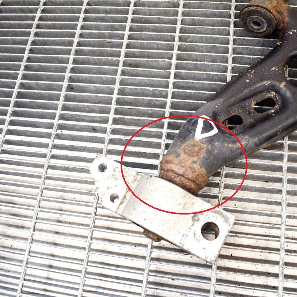 фото №7, Audi a3 s3 8p 2009 правая сторона нижний рычаг передний