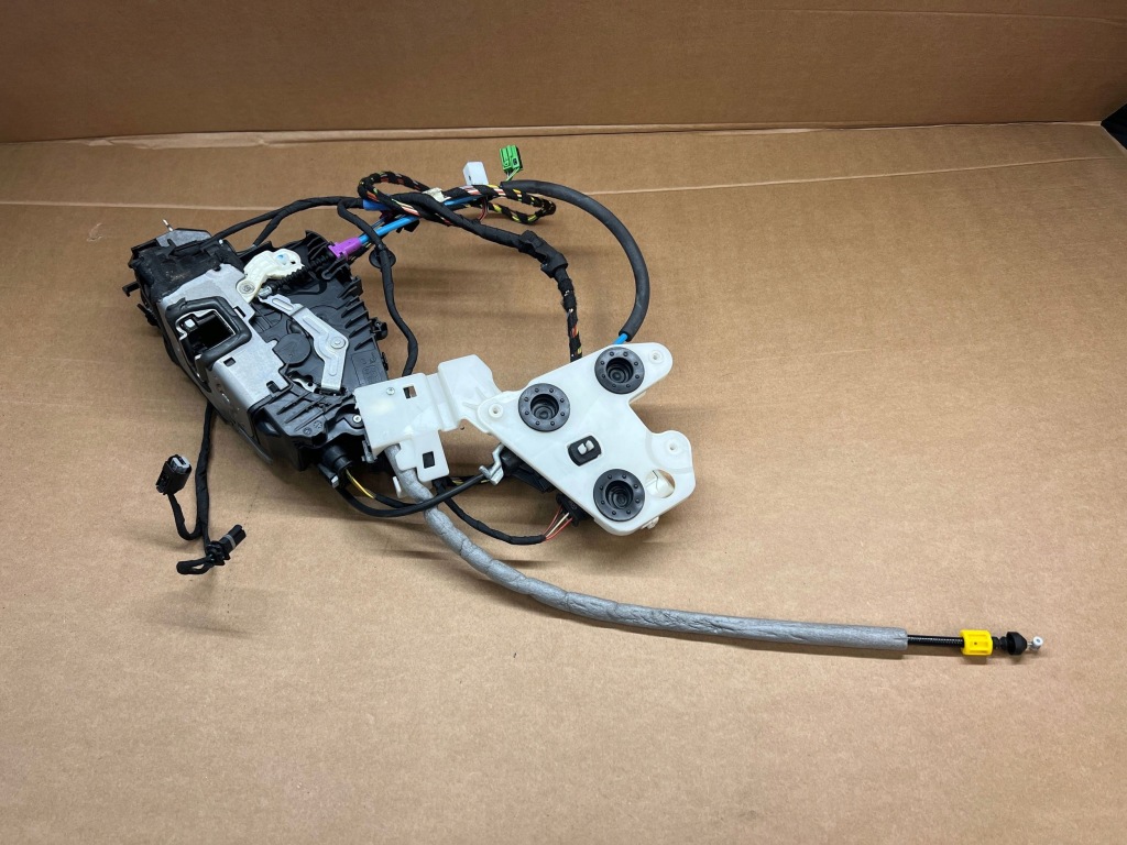 фото №6, Mercedes-benz amg sc217 w217 замок дверь передних левый перед доводчик