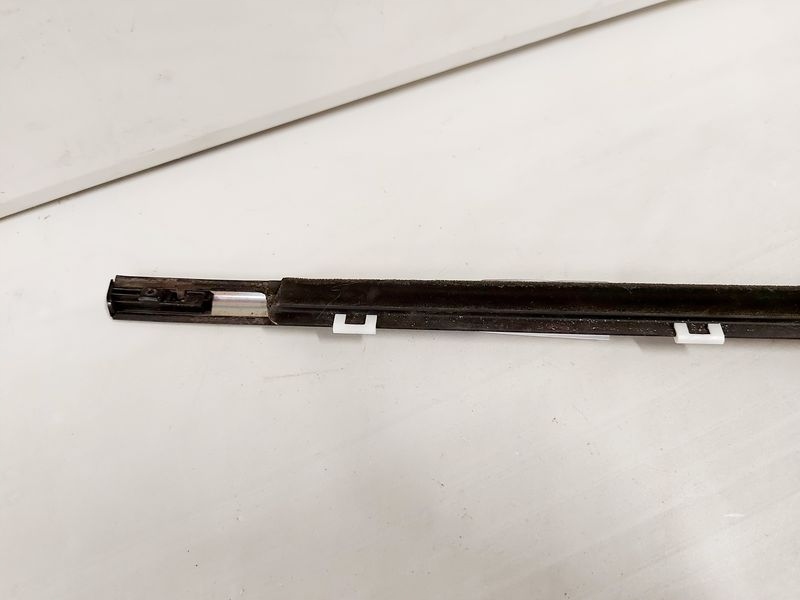 фото №7, Kia ceed ii молдинг ущільнювач лівий перед