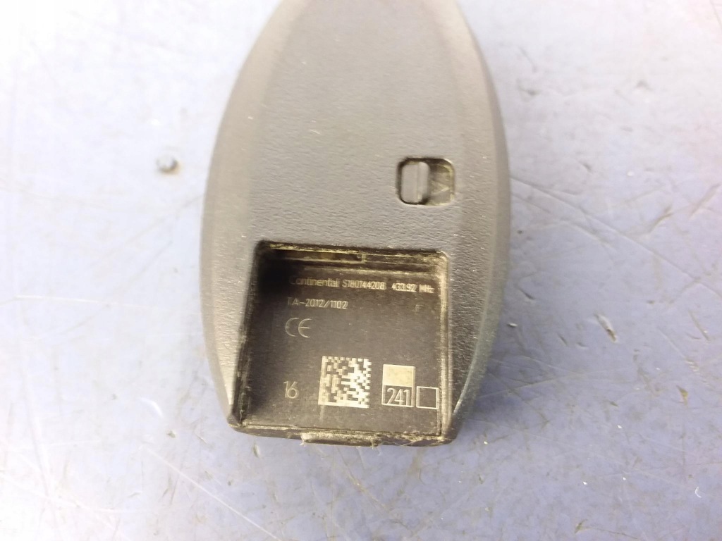 фото №3, Infiniti q50 ключ pilot вкладка замка keyless