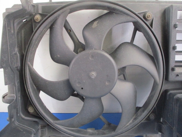 фото №2, Partner lift 2.0hdi pas передний вентилятор радиатора