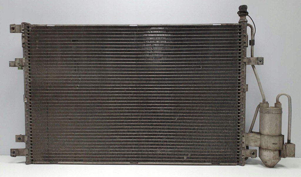 фото №1, Радіатор кондиціонера volvo xc90 i 31101162