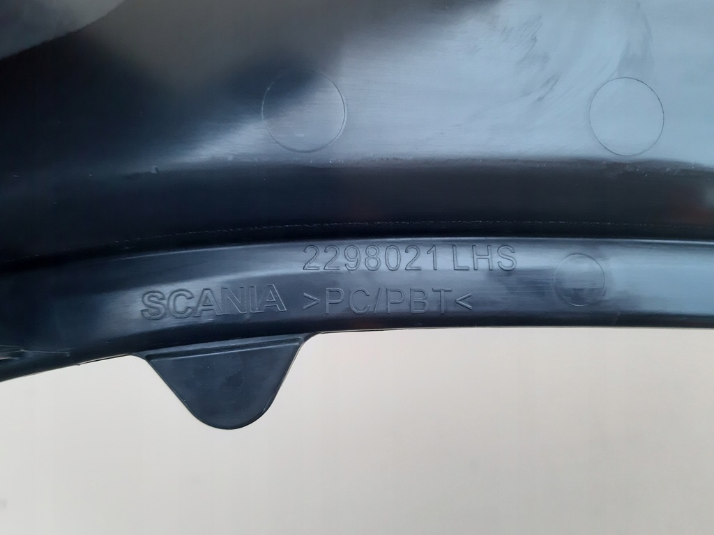 фото №8, Scania r s накладка молдинг крыла подкрылок верхний 2298021
