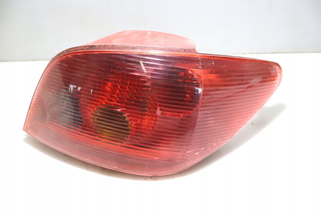 фото №1, Лампа правая задняя peugeot 307