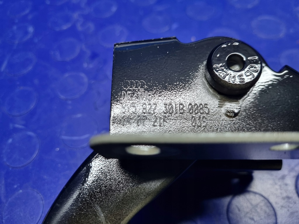 фото №8, Audi a3 8y sedan комплект петлі кришки багажника 8y5827302b 8y5827301b