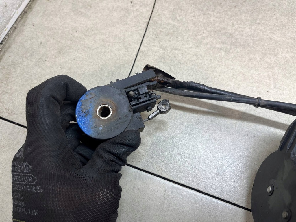 фото №5, Механизм дверь раздвижных левый перед peugeot 1007 1.4 16v 9680508180-01