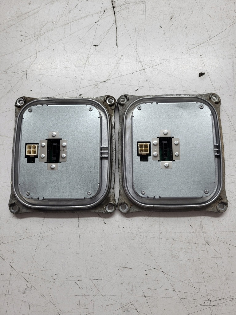 Bmw 3 e92 модуль преобразователь ксенон 130732915301 Оригинал