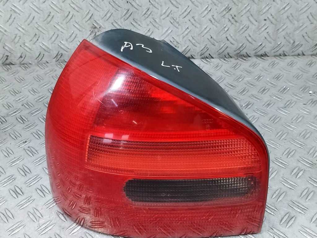 фото №8, Лампа задня ліва audi a3 8l 8l0945095a 290701 хетчбек